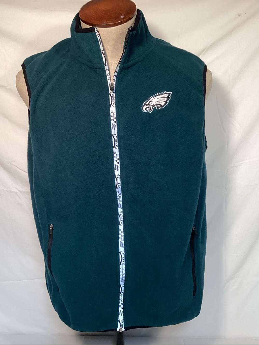 NFL Philadelphia Eagles Full Zip Fleece Vest Size Large